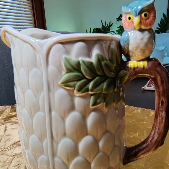 Owl on a Pot. Great conversation starter! Made in Japan & handpainted. - Picture 1 of 8